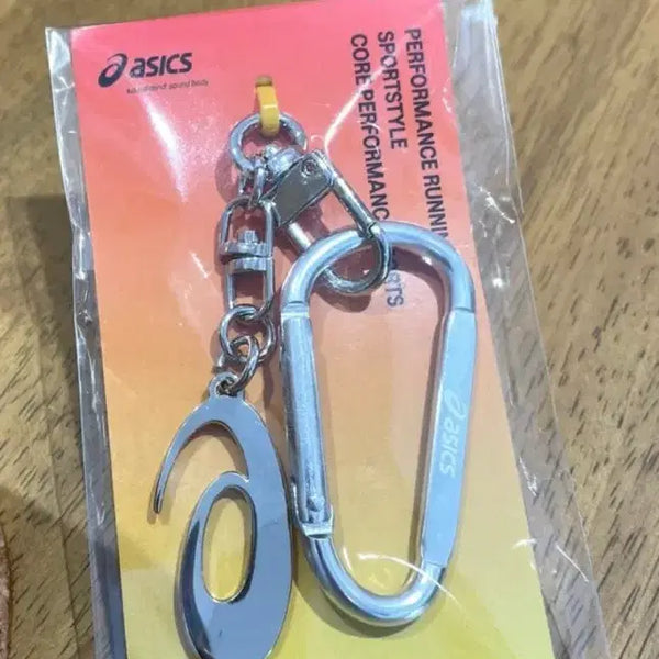 [BUNJANG] Asics Carabiner Keychain / 아식스 카라비너 키링(새상품)