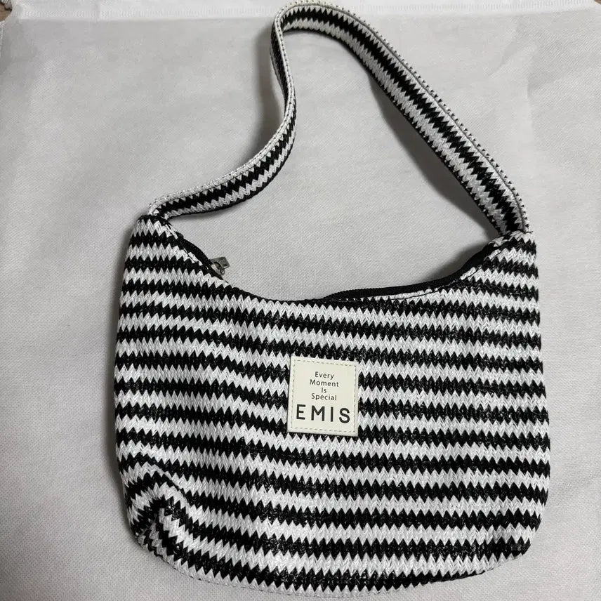 [BUNJANG] emis Raffia Hobo Bag / 이미스(emis) 라피아 호보백