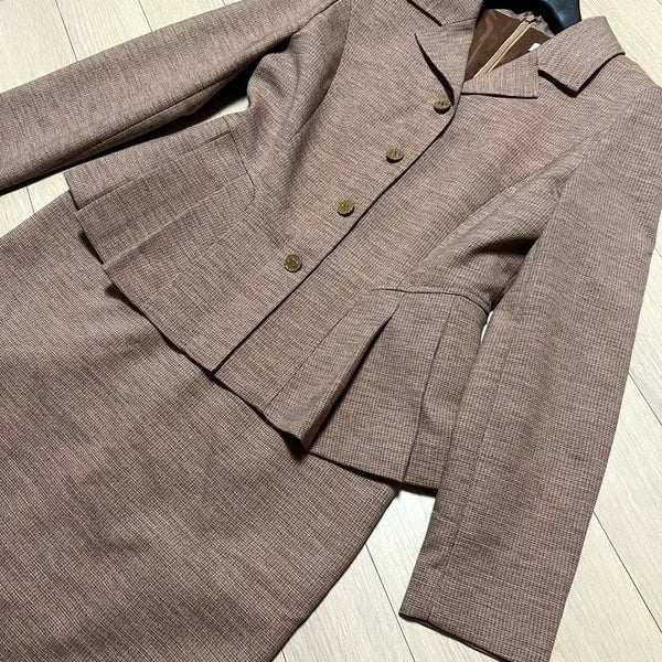 [BUNJANG] THE IZZAT Brown Peplum Dress / 더아이잗 THE IZZAT 투피스형 페플럼 원피스 브라운 정장 하객룩 오피스룩 출근룩 봄가을