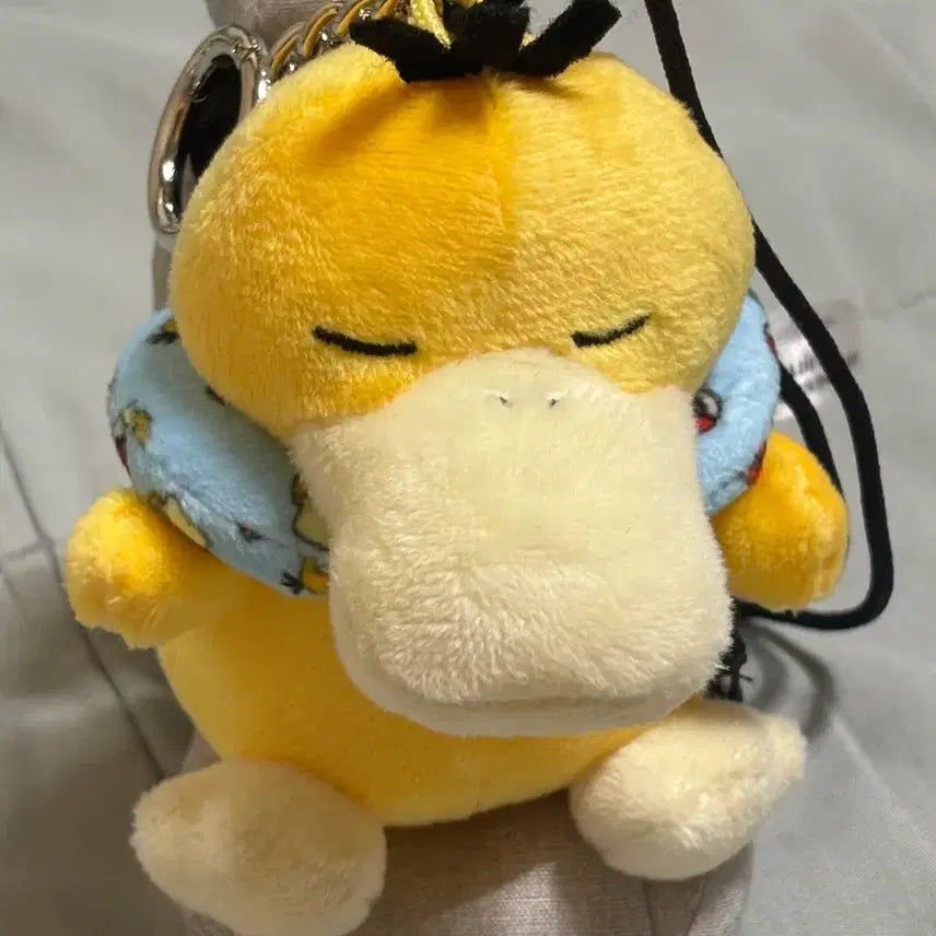 [BUNJANG] Pokemon Hyundai Motors Busan Pop-up Random Keyring (Psyduck) / 포켓몬 현대자동차 부산팝업 랜덤 키링 (고라파덕)