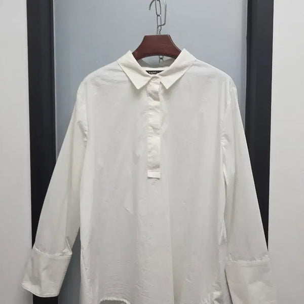 [BUNJANG] RAPHTOR Oversized Back Button Blouse / 라피아프 오버핏 백버튼 블라우스