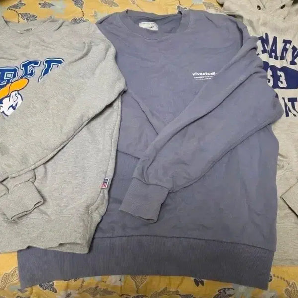 [BUNJANG] Bundle Set: Ebbets Field, Outstanding, Vivastudio Sweatshirts & Hoodies / 브랜드 의류 맨투맨 후드 3종 일괄 판매