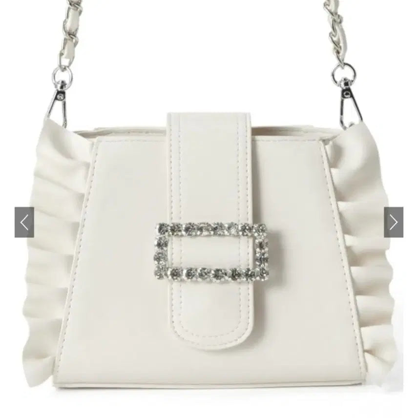 [BUNJANG] GRL Bijou Buckle Frill Shoulder Bag Ivory / GRL 그레일 비쥬 버클 프릴 숄더백 아이보리 dd444 셔링 큐빅 장식 크로스백 가방 일브 일본브랜드 스나계 걸리계 일녀룩