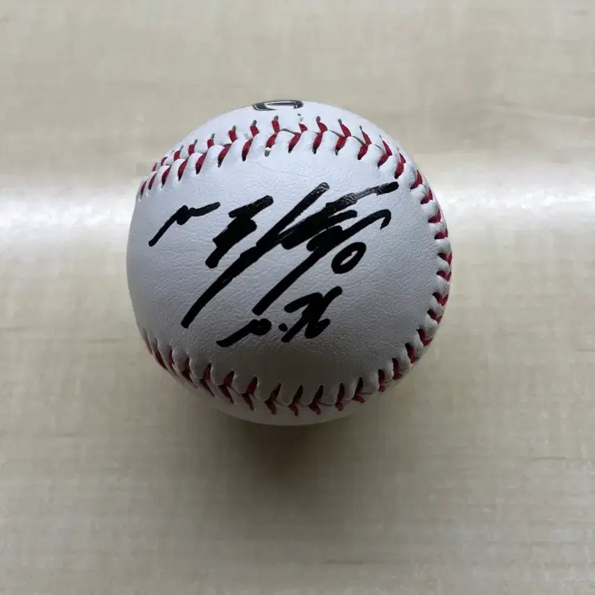 [BUNJANG] NC Dinos Kwon Hee-dong Autographed Baseball / nc다이노스 권희동 싸인볼
