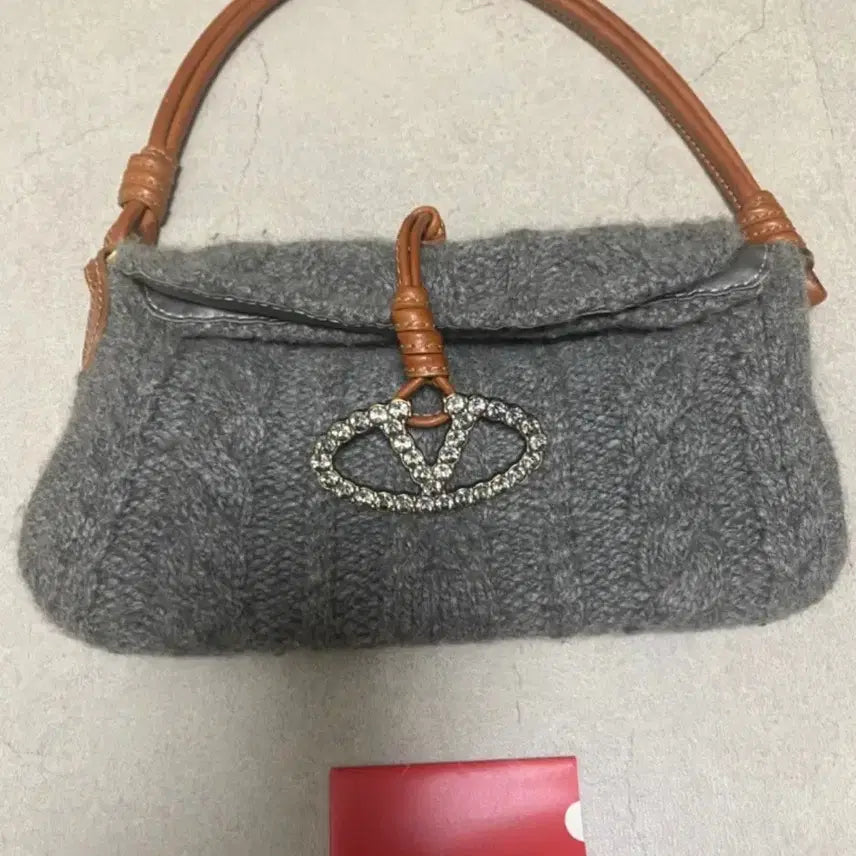 [BUNJANG] Valentino Garavani Cashmere Knit Shoulder Bag / (정품) 발렌티노 숄더백