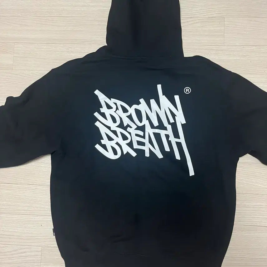[BUNJANG] Brown Breath Hoodie Black / 브라운 브레스 후드티 블랙