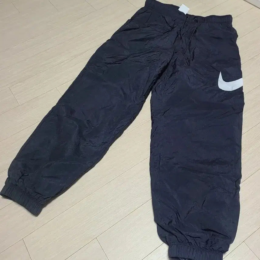 [BUNJANG] Nike Swoosh Training Pants Black / 나이키 스우시 트레이닝 팬츠 블랙