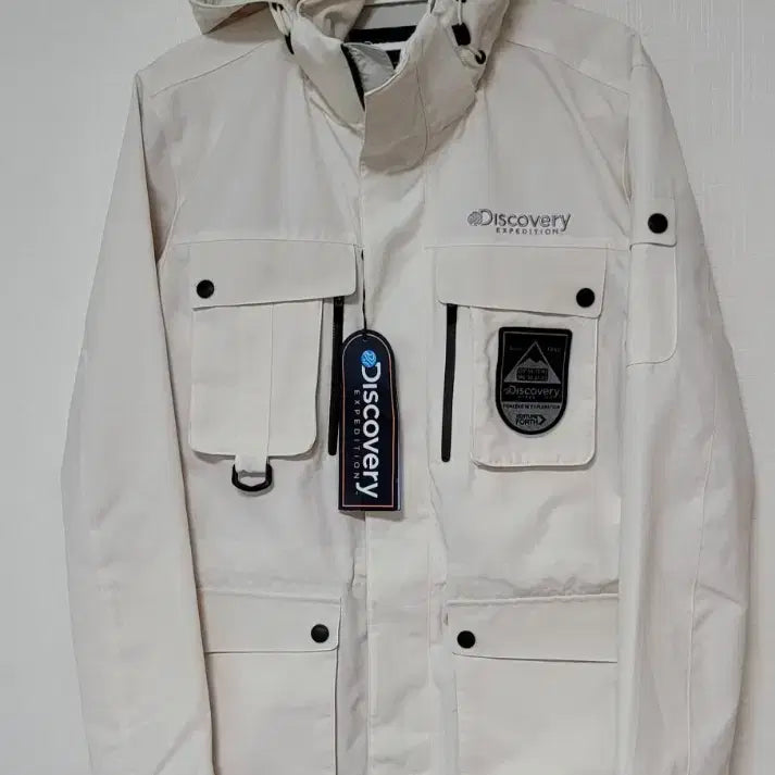 [BUNJANG] Discovery Expedition Windbreaker Jacket Ivory / [새상품]디스커버리 익스페디션 바람막이 95 아이보리 남여공용