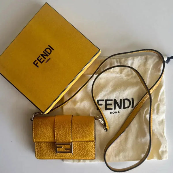 [BUNJANG] Fendi Monogram Canvas Mini Crossbody Bag Card Holder / (정품) 펜디 크로스백