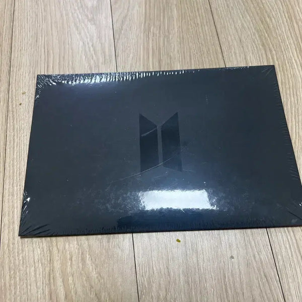 [BUNJANG] BTS 10th Anniversary Commemorative Stamp / BTS 10주년 기념 우표