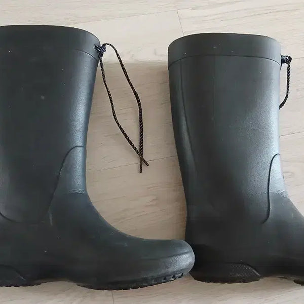 [BUNJANG] Cross Black Rubber Rain Boots 30cm Height / cross 검정색 고무 장화30cm높이
