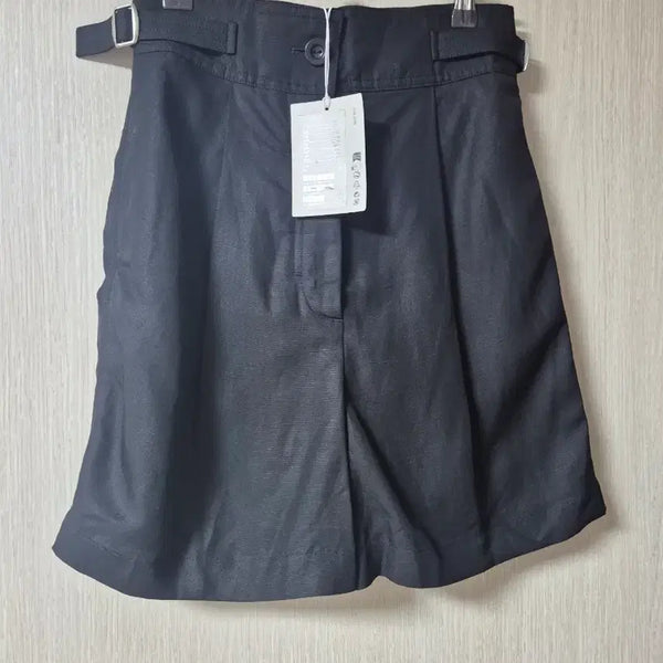 [BUNJANG] COS Lyocell Shorts Black / (새제품) 코스 COS 리오셀 반바지 숏팬츠 34 블랙 신형