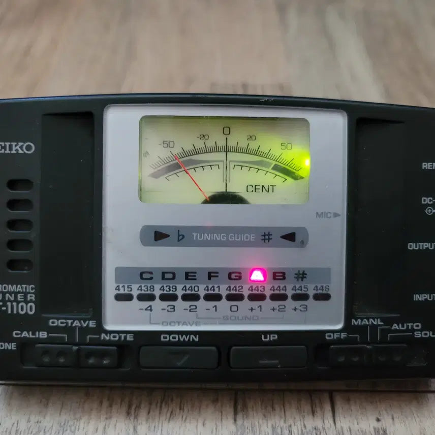 [BUNJANG] Seiko ST-1100 Tuner / 세이코 ST-1100 튜너 튜닝기+AC/DC 어댑터