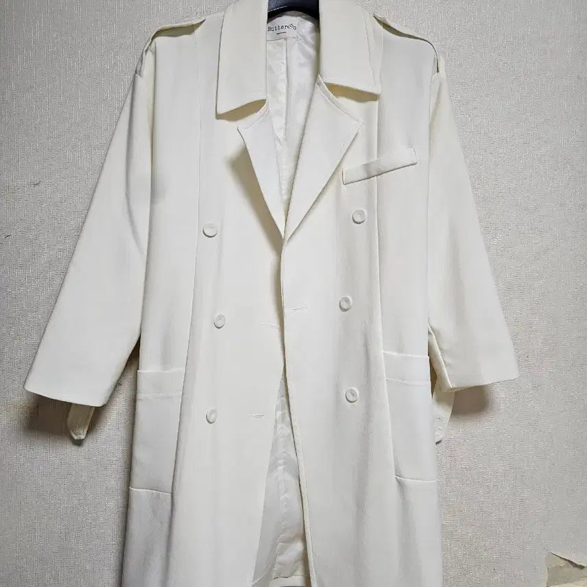 [BUNJANG] White Women's Trench Coat / 화이트 바바리