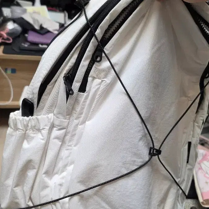 [BUNJANG] Switch Voyager Daypack White / 스위치 보이저 데이팩 화이트