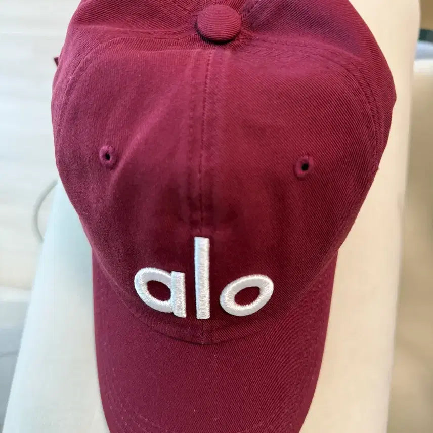 [BUNJANG] ALO Burgundy White Logo Cotton Baseball Cap / 알로 볼캡 버건디 흰색 로고