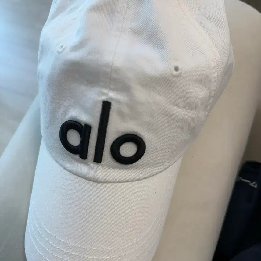 [BUNJANG] ALLO Logo Baseball Cap - White/Black / 알로 볼캡 화이트 검정로고