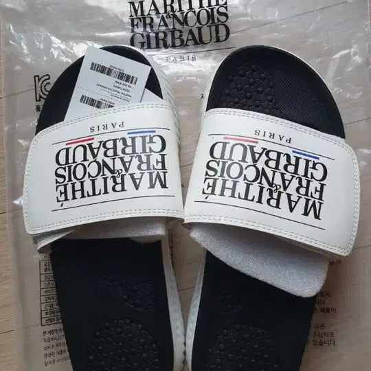 [BUNJANG] Marithe Francois Girbaud White Velcro Slippers 260mm Unisex / (새상품) 마리떼 프랑소와 저버 화이트 슬리퍼 260mm_남여공용 마리떼 슬리퍼 찍찍이