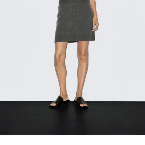[BUNJANG] Massimo Dutti Wool Blend Mini Skirt XS / 마시모두띠 울 블렌드 미니스커트xs (로우슈가 정다나님 착용)