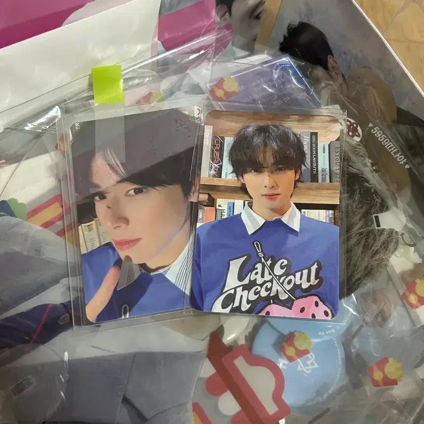 [BUNJANG] Cha Eun Woo Special Fan Concert Photocard Bundle Set / (2장 일괄) 차은우 스페셜 팬콘서트 입장 포카 팬콘 포카 포토카드 일괄 판매