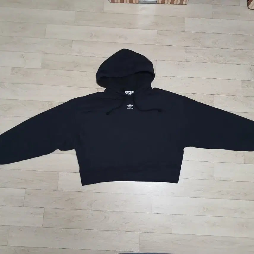 [BUNJANG] Adidas Women's Cropped Logo Hoodie Black M / 아디다스 여성 크롭 후드티 m