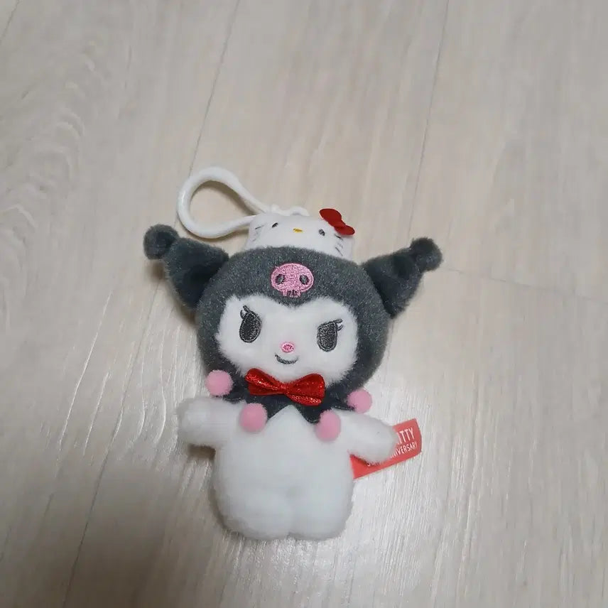 [BUNJANG] Hello Kitty 50th Anniversary Kuromi Plush Keychain / 헬로키티 50주년 쿠로미 인형 키링