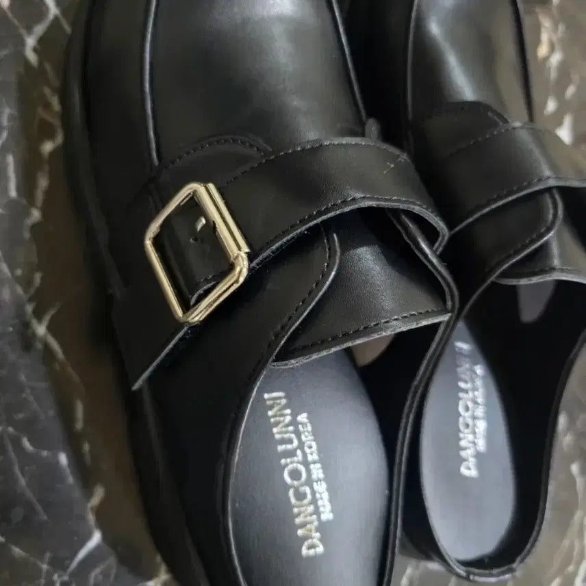[BUNJANG] Height-Increasing Loafer Platform Shoes (245) / 새상품 키높이 블로퍼 로퍼 신발 245