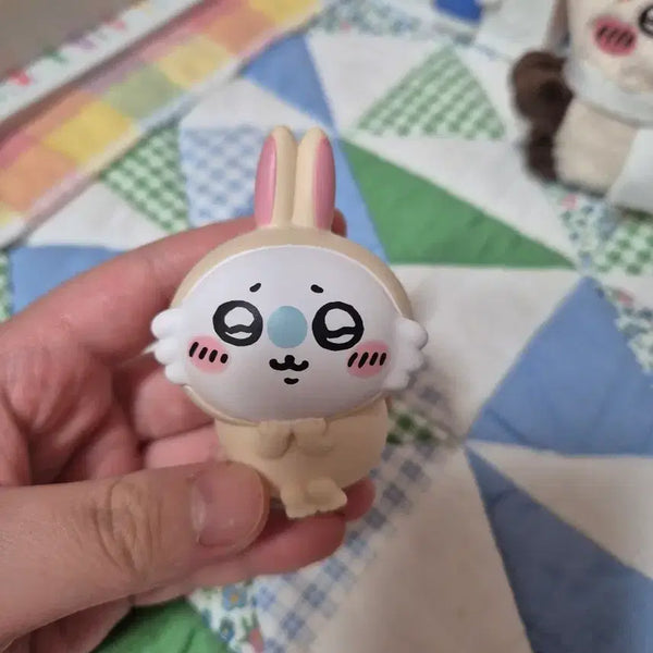 [BUNJANG] Chiikawa Momonga Figure / 치이카와 모몽가 피규어