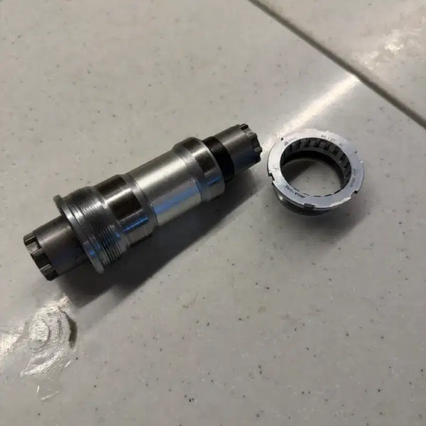 [BUNJANG] Shimano 7710 Bottom Bracket / 시마노7710 BB