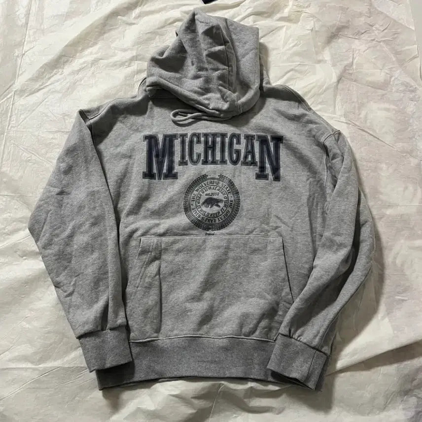 [BUNJANG] Travel Hoodie S / 트레블 후드티 S