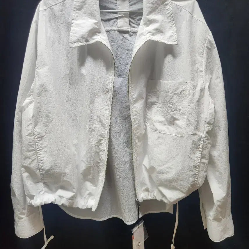 [BUNJANG] VISIT IN NEWYORK White Zip-Up Jacket / (새제품)비지트인뉴욕 () 화이트 집업 재킷