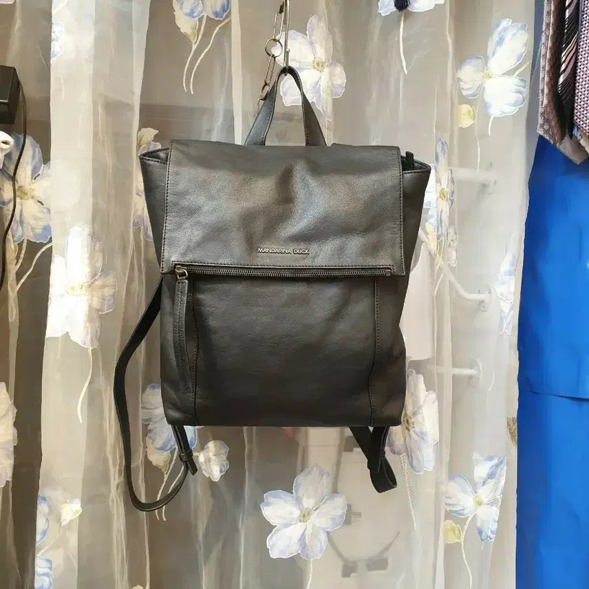 [BUNJANG] Mandarina Duck Leather Backpack / 만다리나덕 백팩
