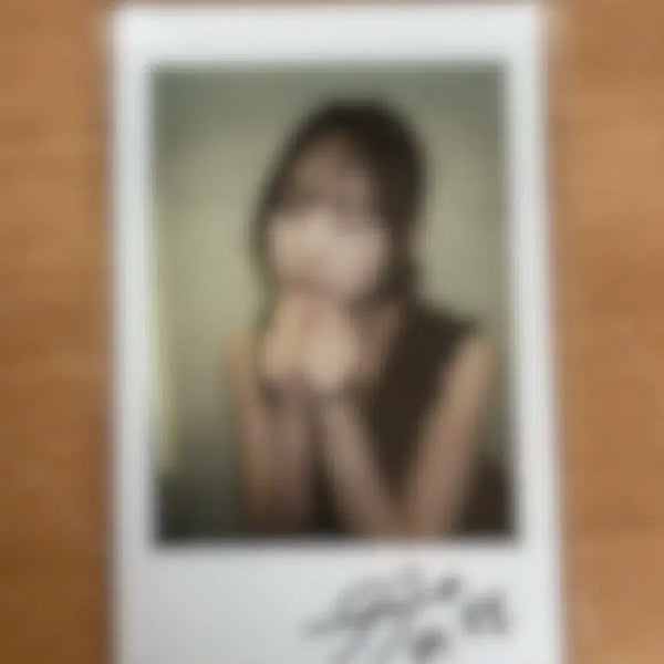 [BUNJANG] Kim Sumin Signed Polaroid / 트리플에스 김수민 싸인 폴라로이드 260724