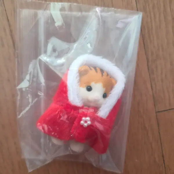 [BUNJANG] Sylvanian Families Christmas Cat / 실바니안 크리스마스 캣