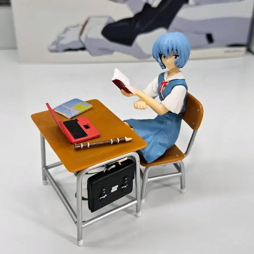 [BUNJANG] Evangelion Rei Ayanami Self-Study Time Figure / 에반게리온 아야나미 레이 자습 시간 피규어