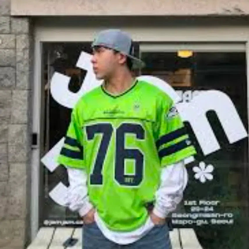 [BUNJANG] NFL Seattle Seahawks Fan Wear T-Shirt Neon Green XL / NFL 시애틀 시호크스 팬 웨어 티셔츠 네온 그린 XL