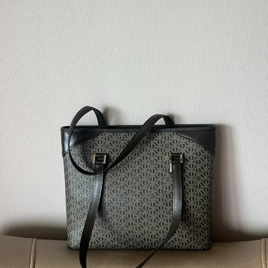 [BUNJANG] Louis Quatorze Shoulder Bag / 루이까또즈 숄더백