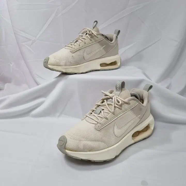 [BUNJANG] Nike Air Max Interlock Light Sneakers / 두하빈티지 245 나이키 에어맥스 인터락 라이트 스니커즈
