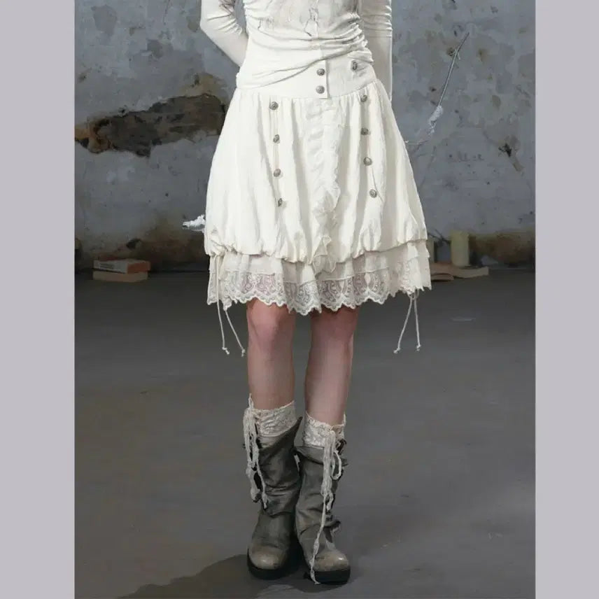 [BUNJANG] CEST NOUS Chiffon Lace Trim Button A-Line Tulip Skirt / CEST NOUS 스커트 시폰 레이스 트림 버튼 미드웨이스트 A라인 튤립 스커트