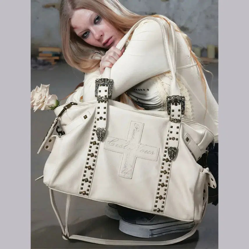 [BUNJANG] CEST NOUS Dark Textured Leather Cross Stud Biker Bag (White) / CEST NOUS 가방 다크 텍스처 가죽 크로스 스터드 바이커백 대용량 가방 (화이트)