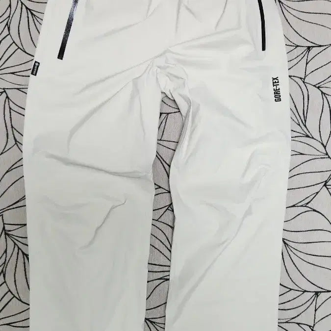 [BUNJANG] thisisneverthat GORE-TEX 3L Shell Pant Stone / 디스이즈네버댓 (thisisneverthat) - GORE-TEX 3L Shell Pant Stone
