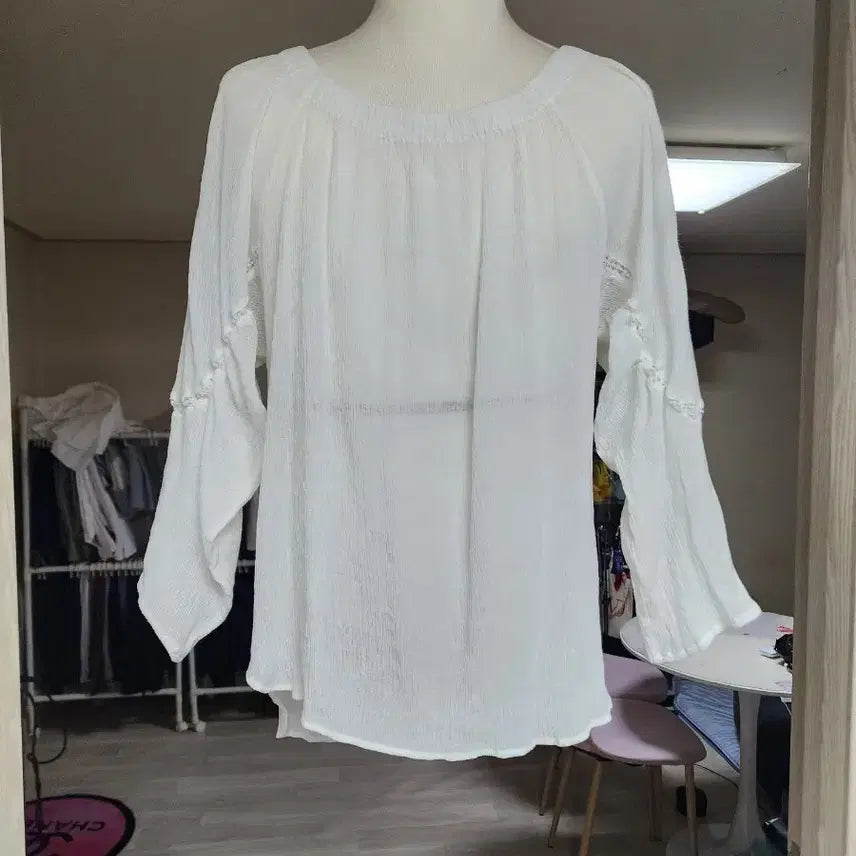 [BUNJANG] White Shirring Blouse / 화이트 셔링 블라우스