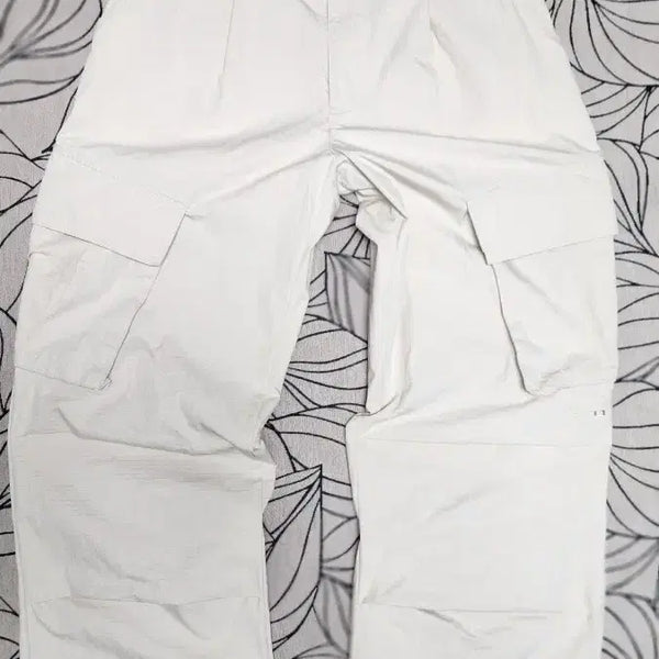 [BUNJANG] YIYAE Structure Cargo Pants Ripstop Ivory M / YIYAE 이예 스트럭처 카고 팬츠 립스탑 아이보리 M