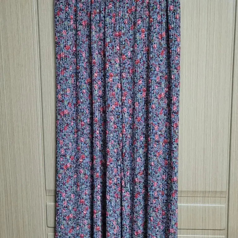 [BUNJANG] Floral Pattern Pleated Wide Pants / 플라워 패턴 주름 와이드 팬츠