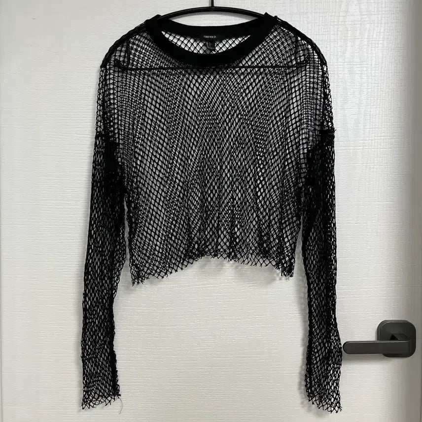 [BUNJANG] FOREVER21 Black Mesh Long Sleeve Crop T-Shirt / [FOREVER21] L | 블랙 망사 넷 메쉬 긴팔 크롭 티셔츠