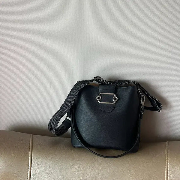 [BUNJANG] Lovecat Shoulder Cross Bag / 러브캣 숄더크로스백