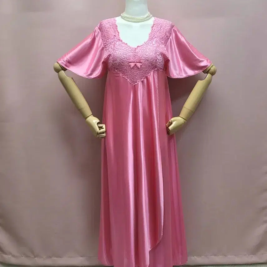 [BUNJANG] Pink Satin Lace Homewear Pajamas / 핑크 새틴 레이스 홈웨어 잠옷