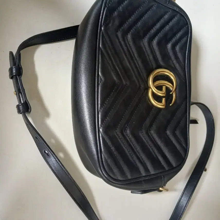 [BUNJANG] Gucci Matelasse Mini Shoulder Bag Black / 구찌 마몽 마틀라세 숄더백 블랙미니