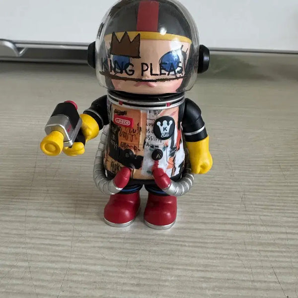 [BUNJANG] Space Molly Basquiat Series 2 Figure (No Card, No Box) / 스페이스몰리 2탄 바스키아(카드x,박스x)