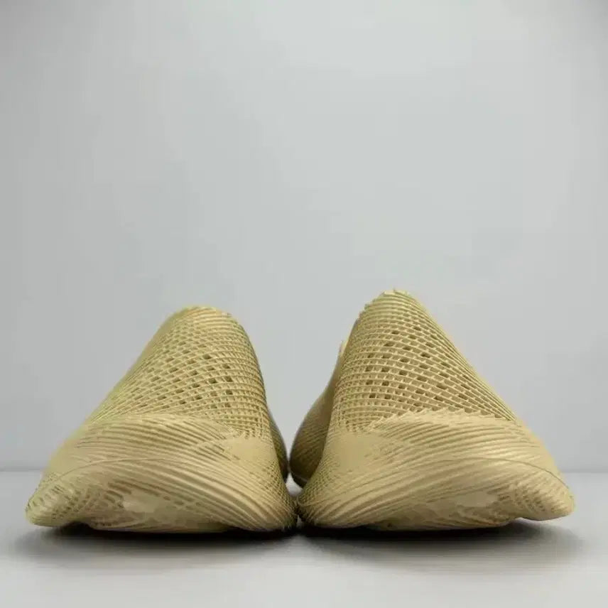 [BUNJANG] Jelly Sand Sneakers / 젤리 샌드 스니커즈